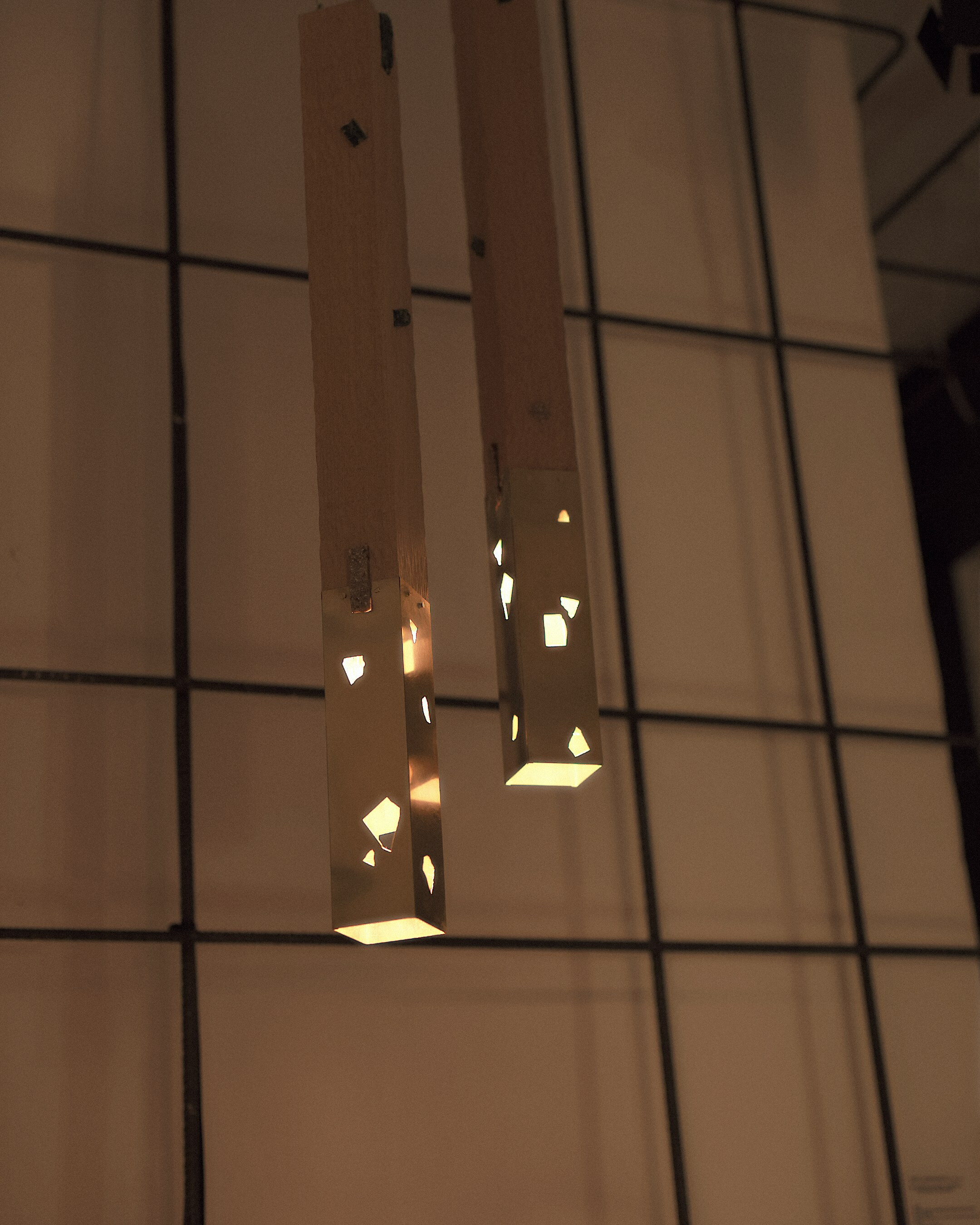 Serti, suspensions